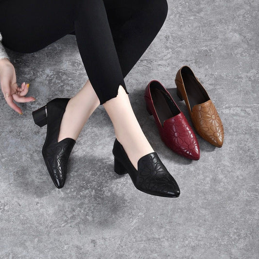 Angela | Elegant Embroidered Pumps