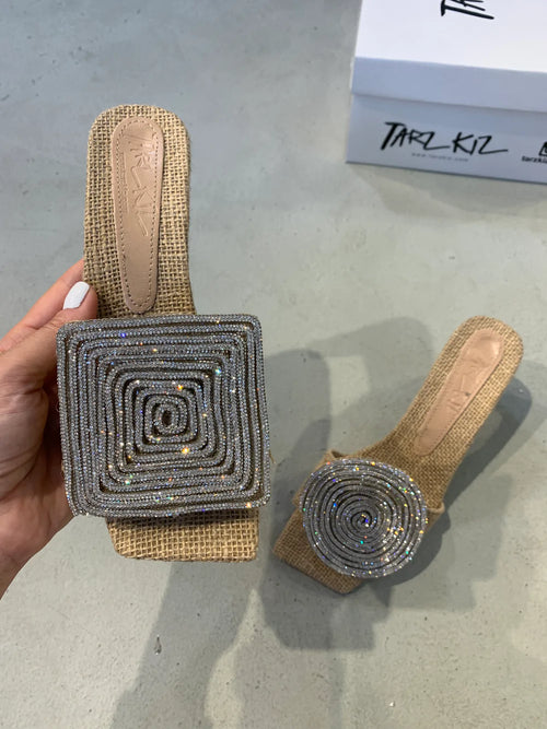 Wanda | Square Heel Sandals